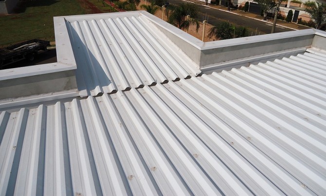 Calhas, Rufos, Perfis e Acessórios